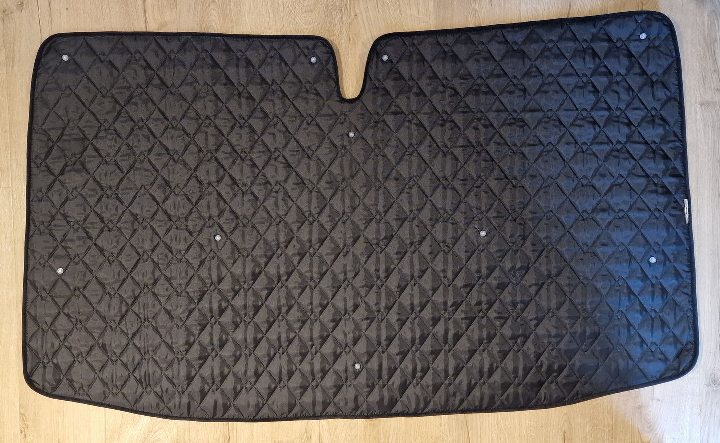 Mercedes-Benz Vito/Viano (W639) Thermal Blinds Set – Front Windscreen Cover (Suction Cup Mounting)