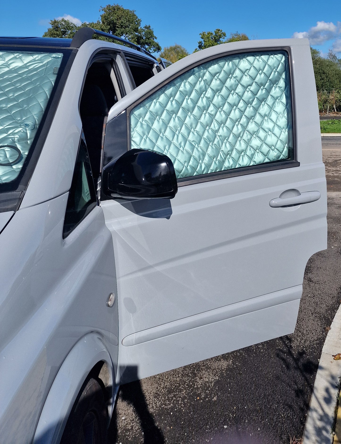 Mercedes-Benz Vito/Viano (W639) Thermal Blinds Set – Complete Cab & Rear Coverage