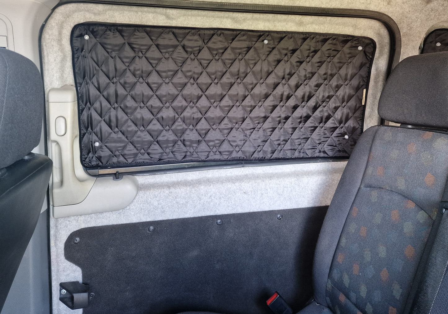 Mercedes-Benz Vito/Viano (W639) Thermal Blinds Set – Complete Cab & Rear Coverage