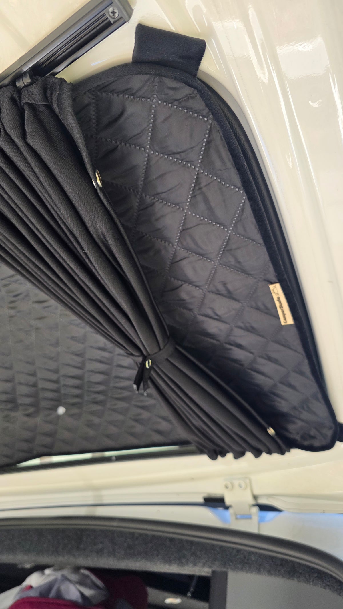 VW Transporter T6.1  Magnetic Tailgate Thermal Blind