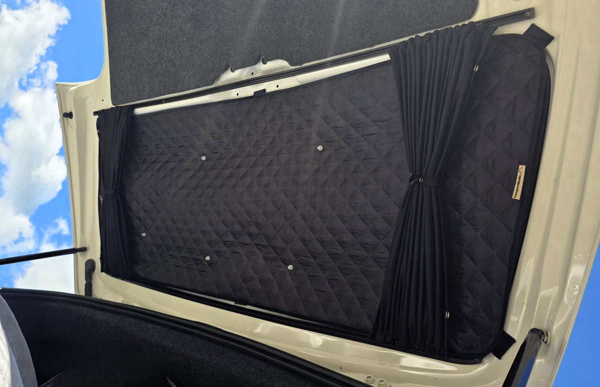 VW Transporter T6.1  Magnetic Tailgate Thermal Blind